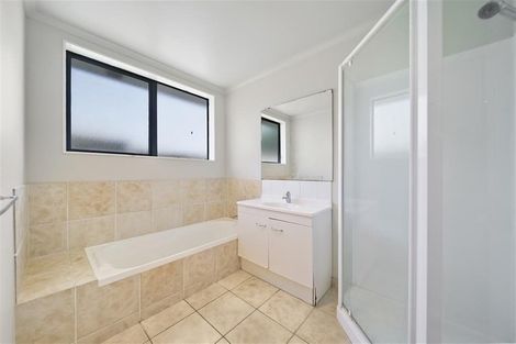 Photo of property in 14 Frederick Reece Drive, The Gardens, Auckland, 2105