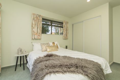 Photo of property in 3 Thicket Close, Redwood, Christchurch, 8051