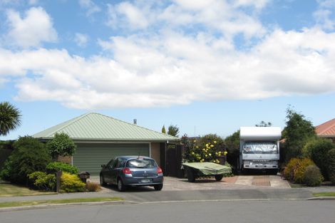 Photo of property in 11 Parkwood Place, Parklands, Christchurch, 8083
