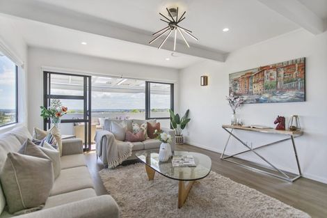 Photo of property in 27 Gilfillan Street, Blockhouse Bay, Auckland, 0600