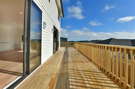 Photo of property in 245 West Hoe Heights, Orewa, 0931