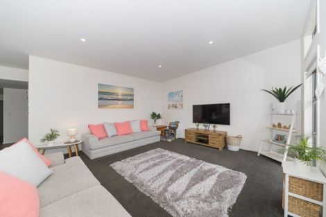 Photo of property in 2a Pharazyn Street, Feilding, 4702