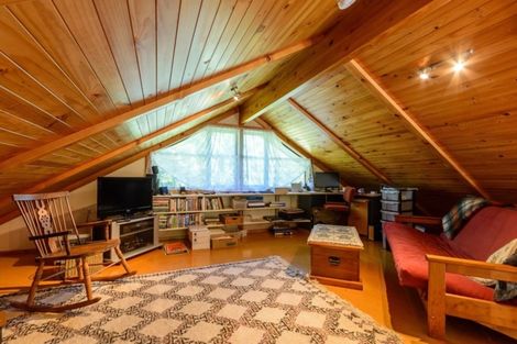 Photo of property in 11 Amelia Crescent, Waikawa, Picton, 7220