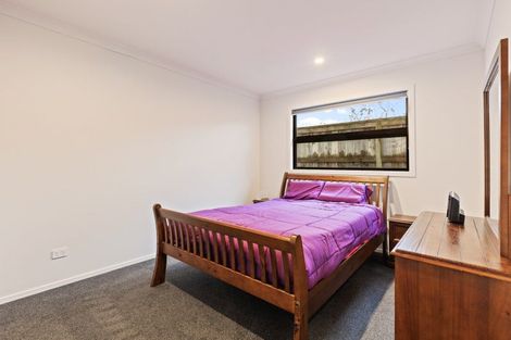 Photo of property in 11 Smith Street, Lepperton, New Plymouth, 4373