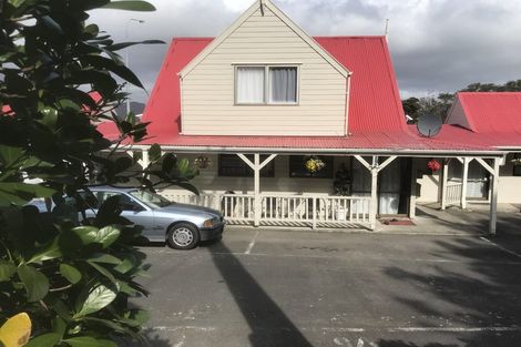 Photo of property in 252 Grounsell Crescent, Belmont, Lower Hutt, 5010