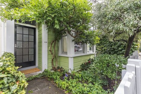 Photo of property in 118 Elizabeth Street, Mount Victoria, Wellington, 6011