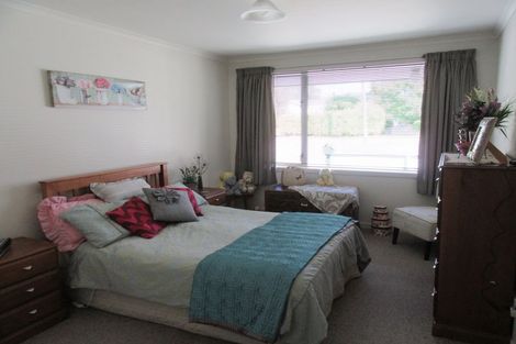 Photo of property in 5 Herbert Street, Waimate, 7924