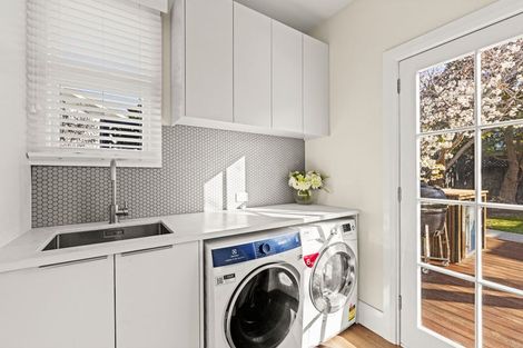 Photo of property in 5 Roosevelt Avenue, St Albans, Christchurch, 8014