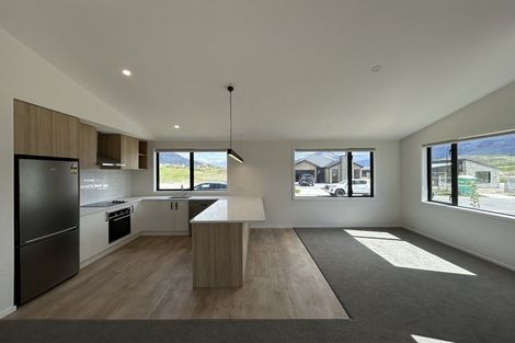 Photo of property in 47 Forage Road, Jacks Point, 9371