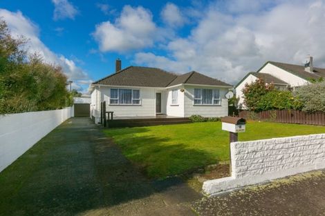 Photo of property in 7 Drake Street, Vogeltown, New Plymouth, 4310