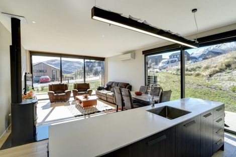 Photo of property in 25 Falconer Rise, Jacks Point, Queenstown, 9371