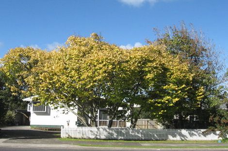 Photo of property in 128 Ennis Avenue, Pakuranga Heights, Auckland, 2010