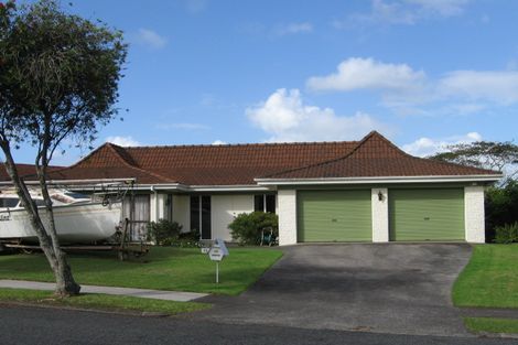Photo of property in 12 Olena Avenue, Sunnyhills, Auckland, 2010