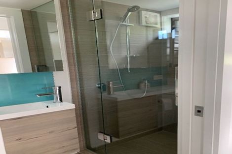 Photo of property in 2a Rimu Road, Stanmore Bay, Whangaparaoa, 0932