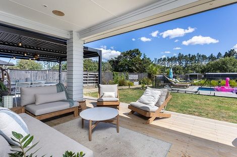 Photo of property in 19 Kahika Grove, Huapai, Kumeu, 0810