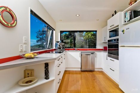 Photo of property in 90 Domain Crescent, Muriwai, 0881