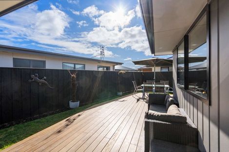 Photo of property in 37 Skibbereen Drive, Halswell, Christchurch, 8025