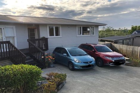 Photo of property in 84 Sylvan Crescent, Te Atatu South, Auckland, 0610