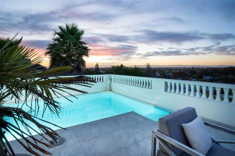 Photo of property in 37 Overdale Drive, Cashmere, Christchurch, 8022