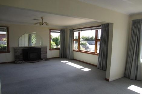 Photo of property in 297 Wairakei Road, Bryndwr, Christchurch, 8053
