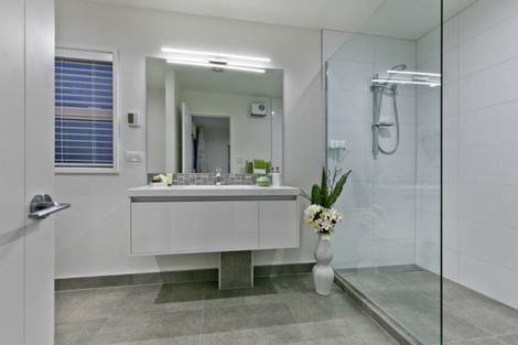 Photo of property in 5 Tuatini Place, Long Bay, Auckland, 0630