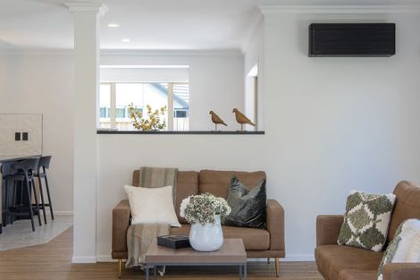 Photo of property in 17 Milbrook Place, Chartwell, Hamilton, 3210