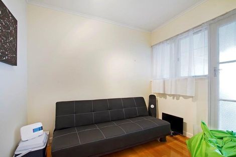 Photo of property in 2/15 Felton Mathew Avenue, St Johns, Auckland, 1072