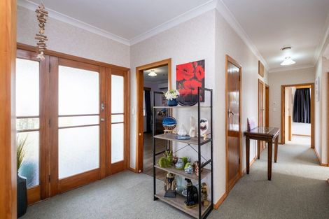 Photo of property in 8 Orlando Street, Stratford, 4332