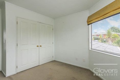 Photo of property in 39 Buscomb Avenue, Henderson, Auckland, 0610