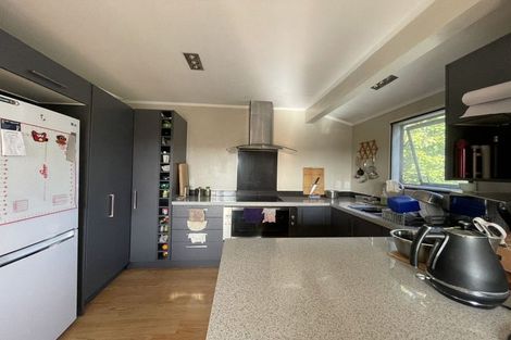 Photo of property in 1/2 Brian Avenue, Forrest Hill, Auckland, 0620