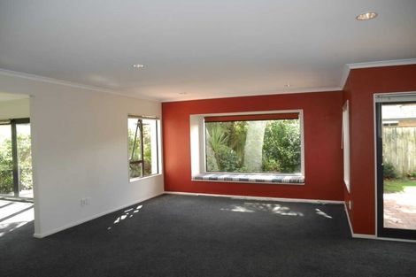 Photo of property in 8 Santa Teresa Court, Paraparaumu Beach, Paraparaumu, 5032