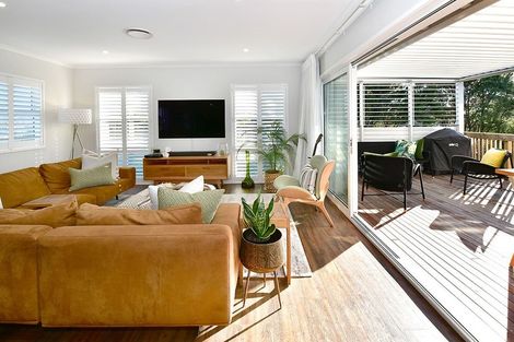 Photo of property in 48 Amorino Drive, Red Beach, 0932