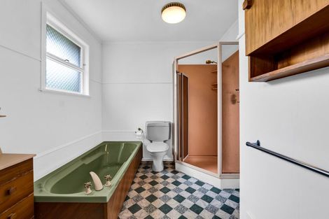 Photo of property in 116 Frankley Road, Frankleigh Park, New Plymouth, 4310