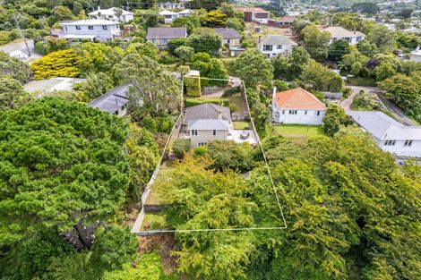 Photo of property in 19 Kitchener Terrace, Johnsonville, Wellington, 6037