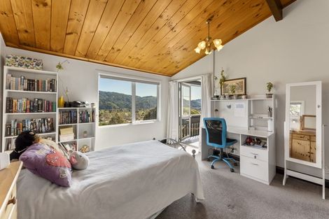 Photo of property in 13 Kenilworth Grove, Silverstream, Upper Hutt, 5019