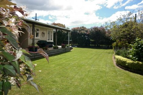 Photo of property in 21 Philip Street, Carterton, 5713