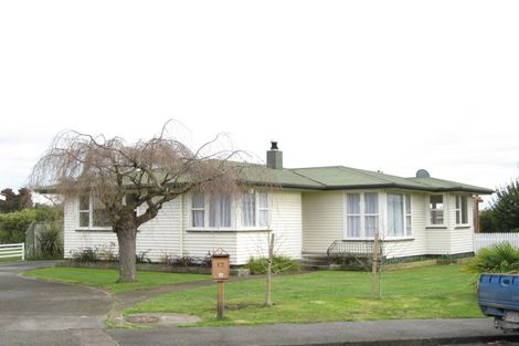 Photo of property in 12 Carl Avenue, Havelock North, 4130