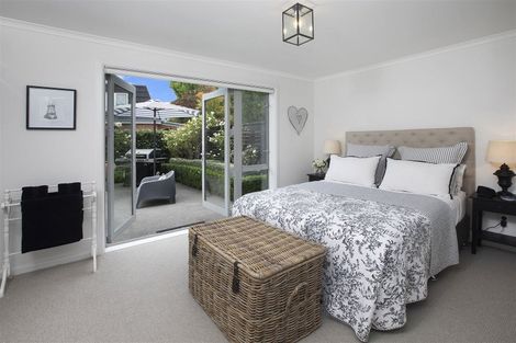 Photo of property in 56 Fendalton Road, Fendalton, Christchurch, 8014