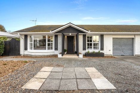 Photo of property in 281 Avonhead Road, Avonhead, Christchurch, 8042