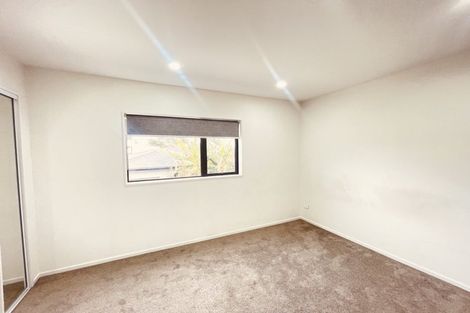 Photo of property in 4/2 Smiths Avenue, Papakura, 2110