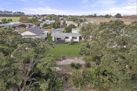 Photo of property in 8 First Avenue, Glenbrook, 2681