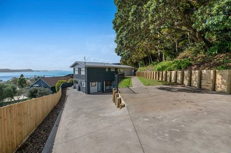 Photo of property in 236 Whangaparaoa Road, Red Beach, 0932