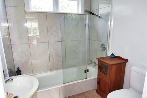 Photo of property in 60 Pembroke Road, Northland, Wellington, 6012