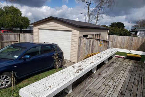 Photo of property in 21 Tairere Crescent, Rosehill, Papakura, 2113