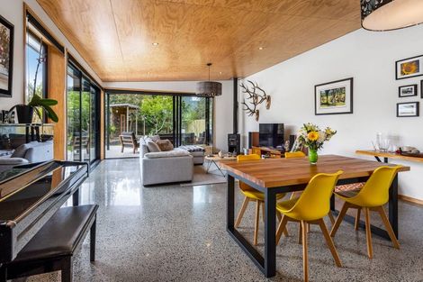 Photo of property in 59 The Circle, Manly, Whangaparaoa, 0930