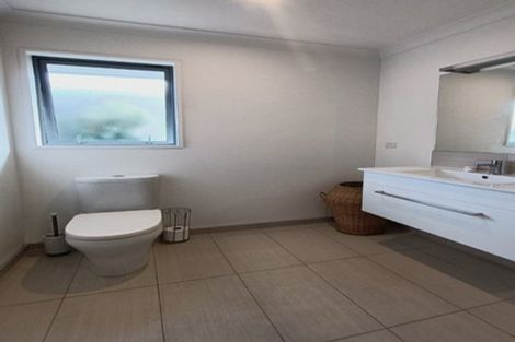 Photo of property in 32 Te Whenu Crescent, Marshland, Christchurch, 8083