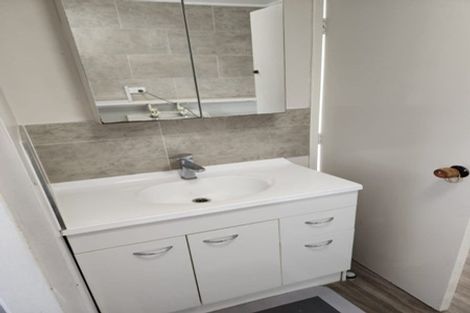 Photo of property in 1/198 Verbena Road, Birkdale, Auckland, 0626