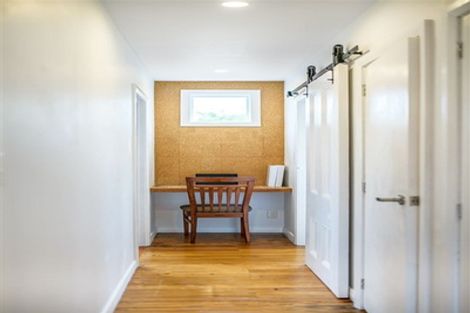 Photo of property in 18 Kamara Road, Glen Eden, Auckland, 0602