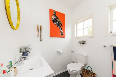 Photo of property in 38 Grey Street, Marton, 4710