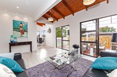 Photo of property in 1/3 Copley Street, New Lynn, Auckland, 0600